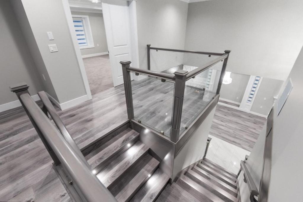 Aaron'S Sweet Home Surrey Bagian luar foto