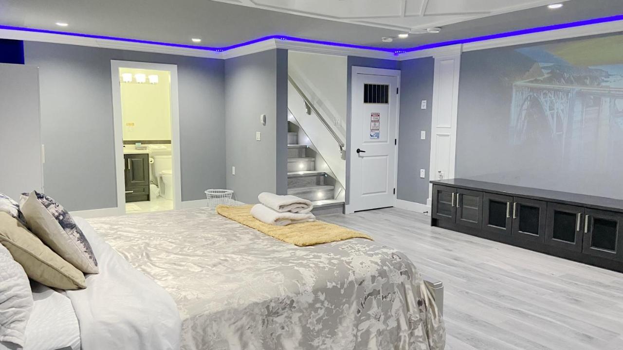 Aaron'S Sweet Home Surrey Bagian luar foto